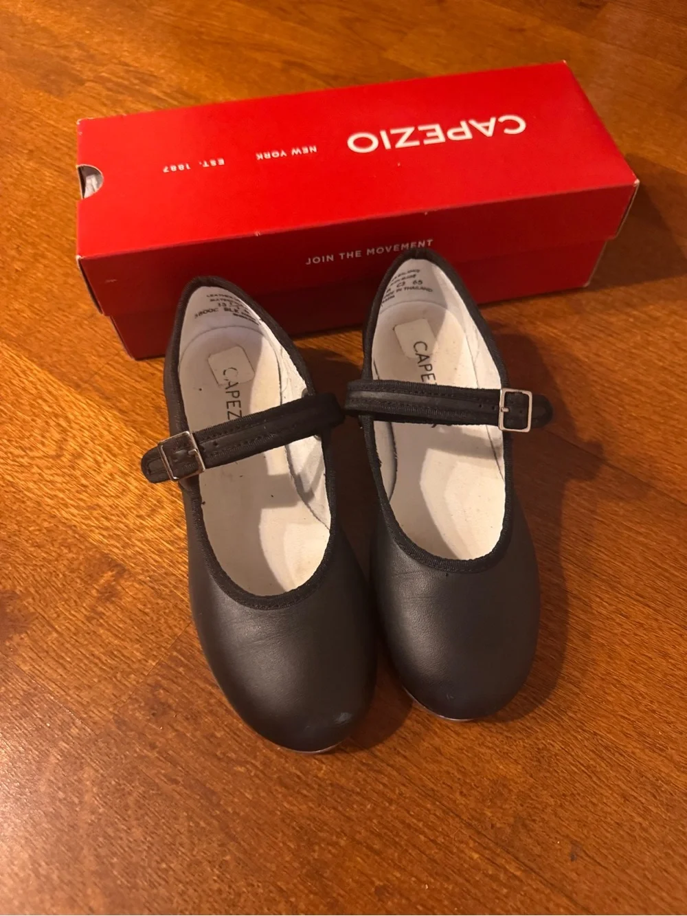 Capezio Girls' Black Matte Mary Jane Tap Shoes size 13 1/2 used